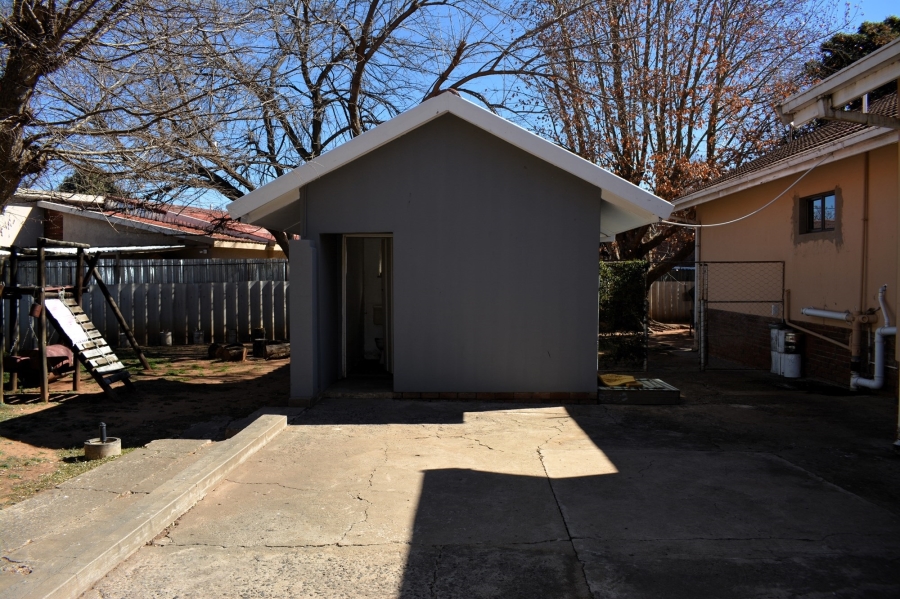 4 Bedroom Property for Sale in Brandwag Free State